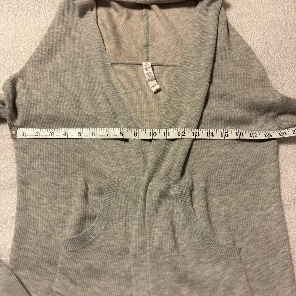 Lululemon Gray Cabin Yogi Wrap Heathered Medium Grey Hooded Cardigan Sweater